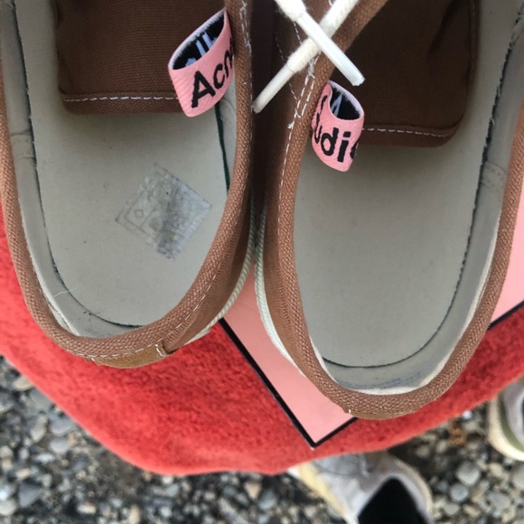 Acne studio’s distressed shoe. - Picture 5 of 5